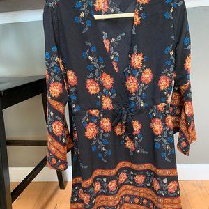 Bell Sleeved tie waist dress - Large - Never worn